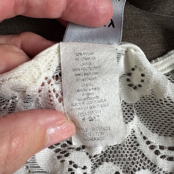 White lace bodysuit one piece size large - Picture 9 of 12